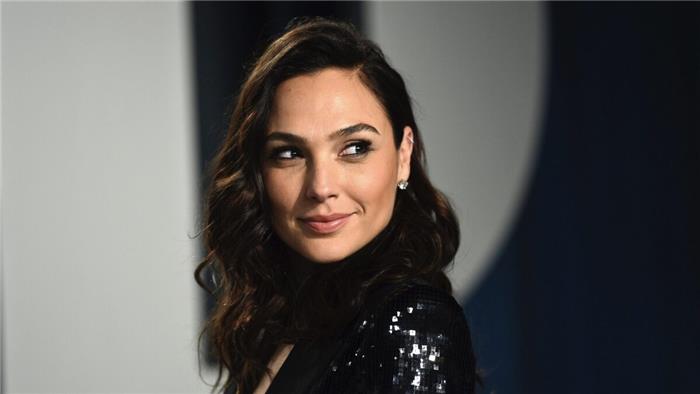 Le remake `` pour attraper un voleur '' est en développement avec Gal Gadot pour jouer