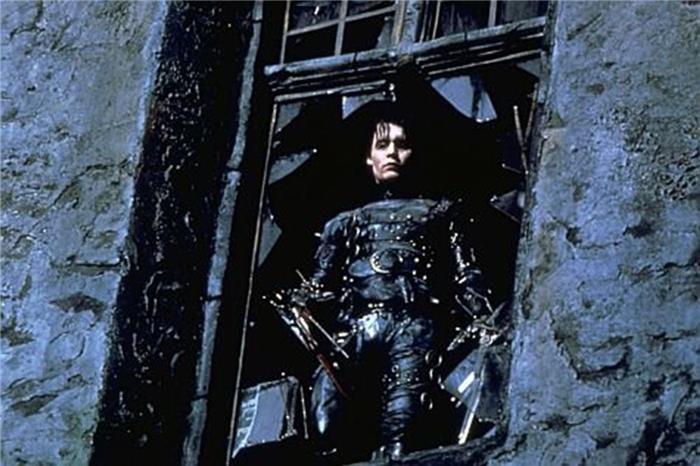 Edward Scissorhands Ending erklärte die Geschichte hinter dem Schnee