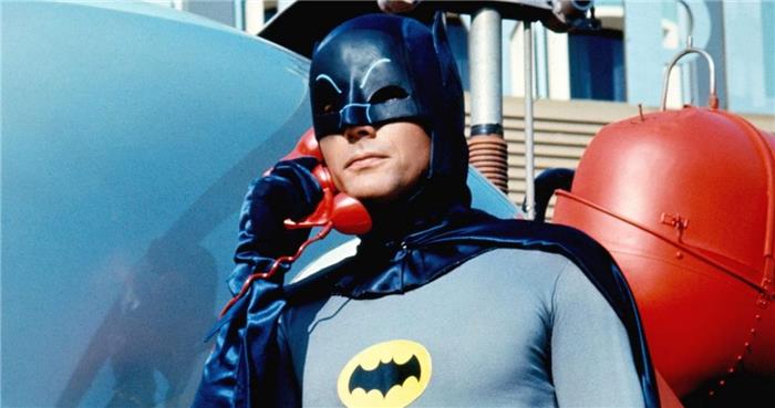 Hvor mange ganger spilte Adam West Batman?