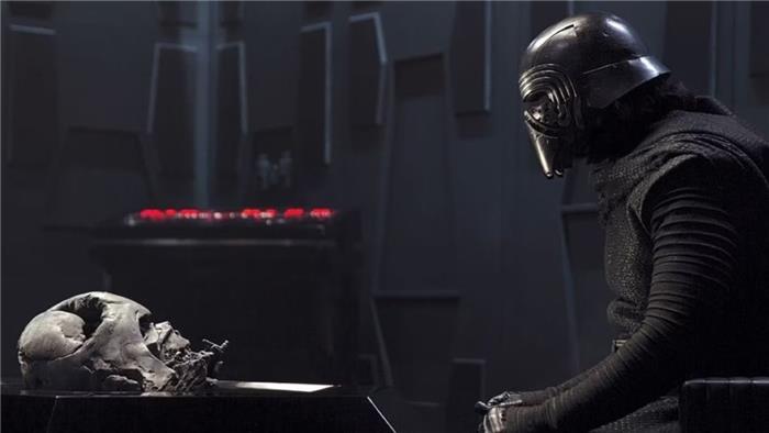 Kylo Ren vs. Darth Vader som ville vinne i en Star Wars Dark Side Duel?