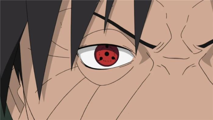 Ist Danzō an Uchiha in Naruto und wie hat er den Sharingan??