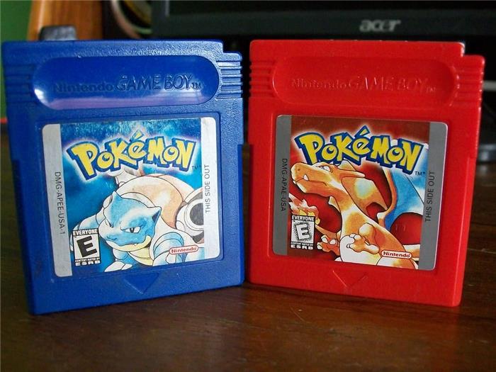 ¿Por qué la compañía Pokémon lanza dos versiones del mismo juego??