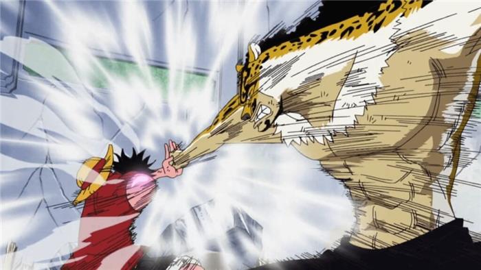 Quand Luffy combat-t-il d'autres personnages One Piece?