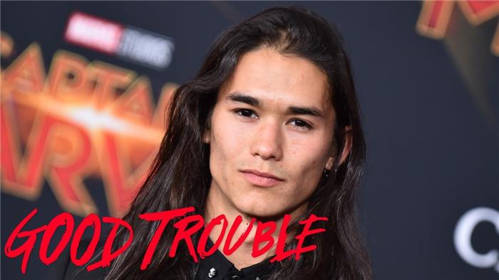 Gute Ärger The Twilight Saga Booboo Stewart zur Wiederholung, als Freeform die Premiere der vierten Staffel ankündigt