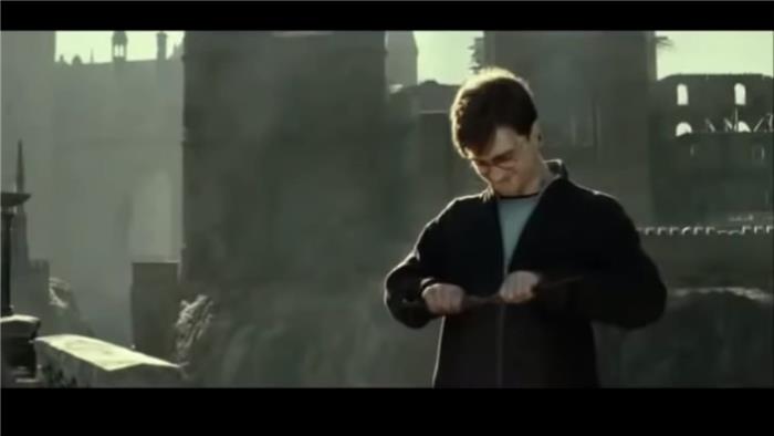 Warum hat Harry Potter den älteren Zauberstab gebrochen??