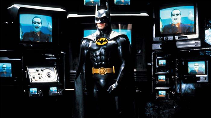 Batgirl Michael Keaton provoca seu retorno como Batman com uma nova foto