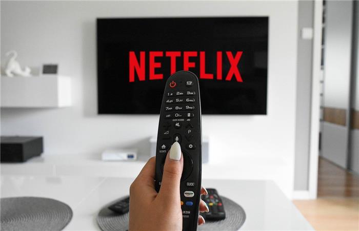 Quanto a Netflix paga por filmes, programas de TV e cineastas?